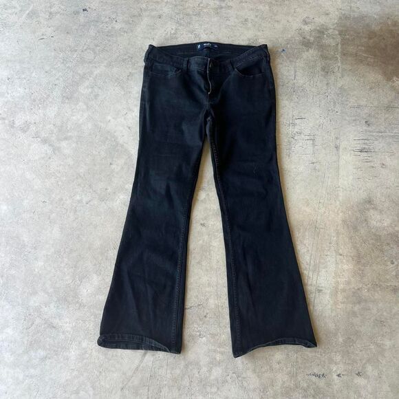 Hollister Low Rise Boot Flare Jeans Womens size 32 - Picture 1 of 1